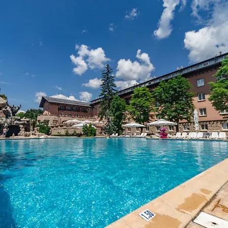 Dvoretsa Hotel