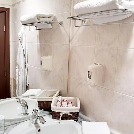 Hotel Dvoretsa