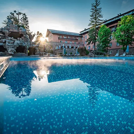 двореца Хотел 5*