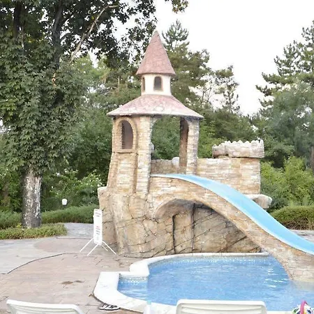 Hotel Dvoretsa