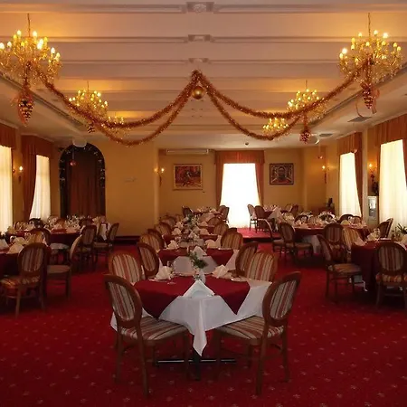 Dvoretsa Hotel 5*