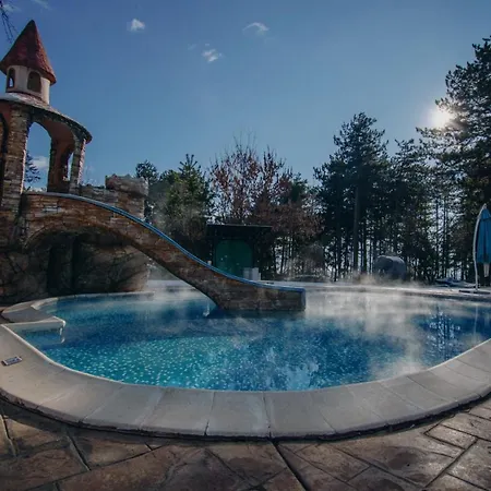 スパ ドヴォレトサ ホテル 5*